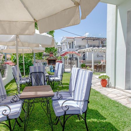 Athanasia Inn Vrasná Extérieur photo