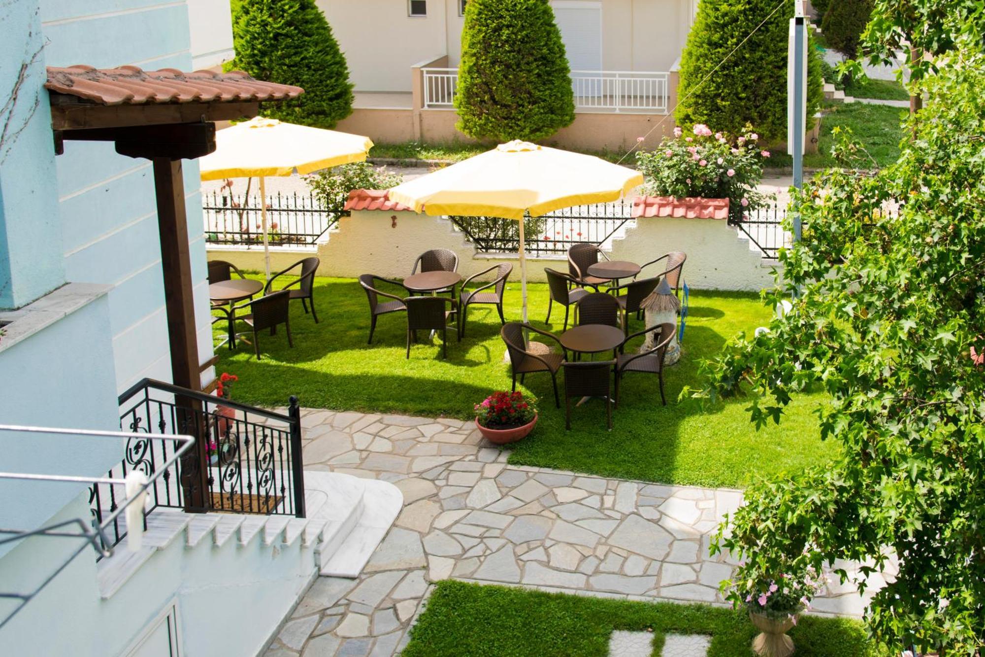 Athanasia Inn Vrasná Extérieur photo