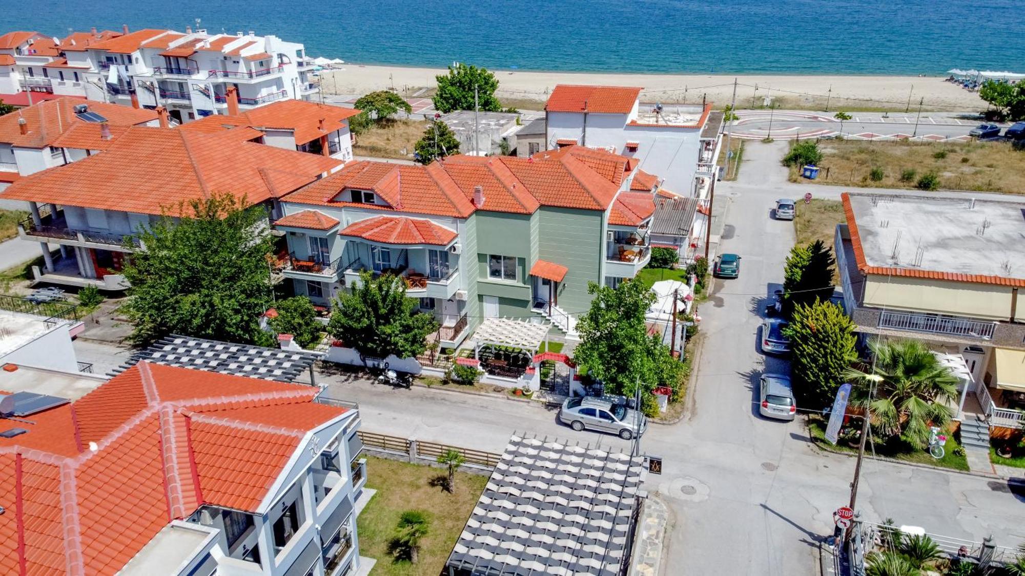 Athanasia Inn Vrasná Extérieur photo