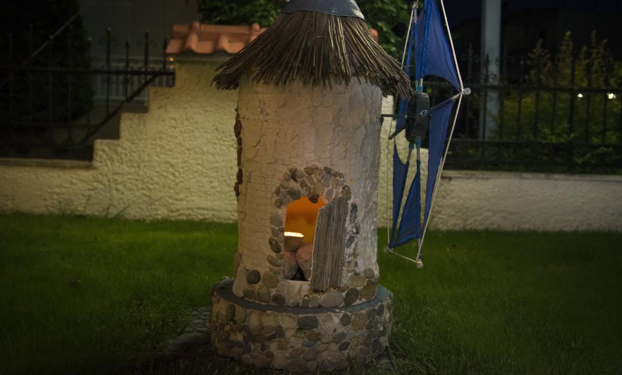 Athanasia Inn Vrasná Extérieur photo