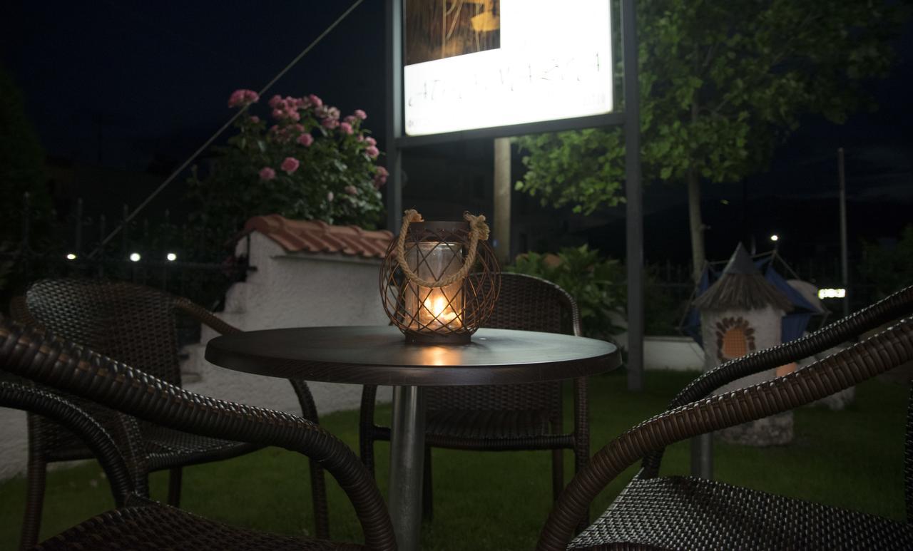 Athanasia Inn Vrasná Extérieur photo